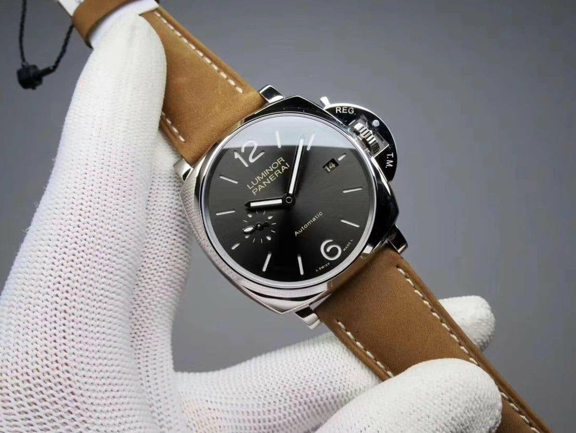 PAM904 Luminor Due VSF Best Edition Gray Dial on Brown Asso Strap AXXXIV PAM904 Luminor Due VSF Best Edition Gray Dial on Brown Asso Strap AXXXIV