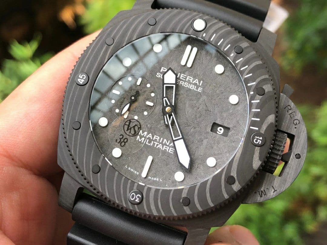 PAM979 Carbotech VSF Best Edition Carbon Dial on Rubber Strap P.9010 Clone PAM979 Carbotech VSF Best Edition Carbon Dial on Rubber Strap P.9010 Clone