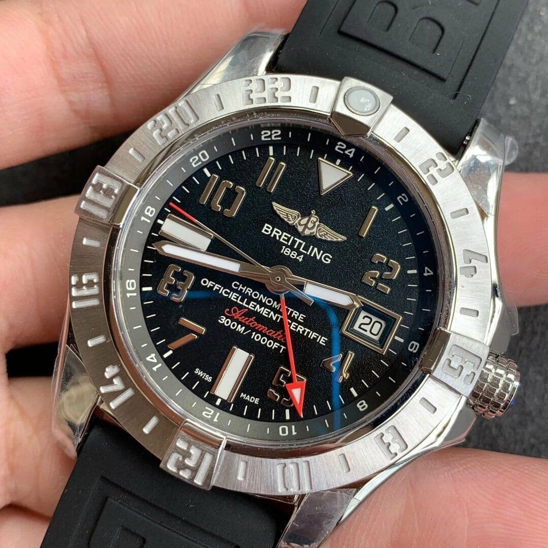 Avenger GMT SS GF 1:1 Best Edition Black Dial Roman Markers on Black rubber Strap A2836 V2 Avenger GMT SS GF 1:1 Best Edition Black Dial Roman Markers on Black rubber Strap A2836 V2