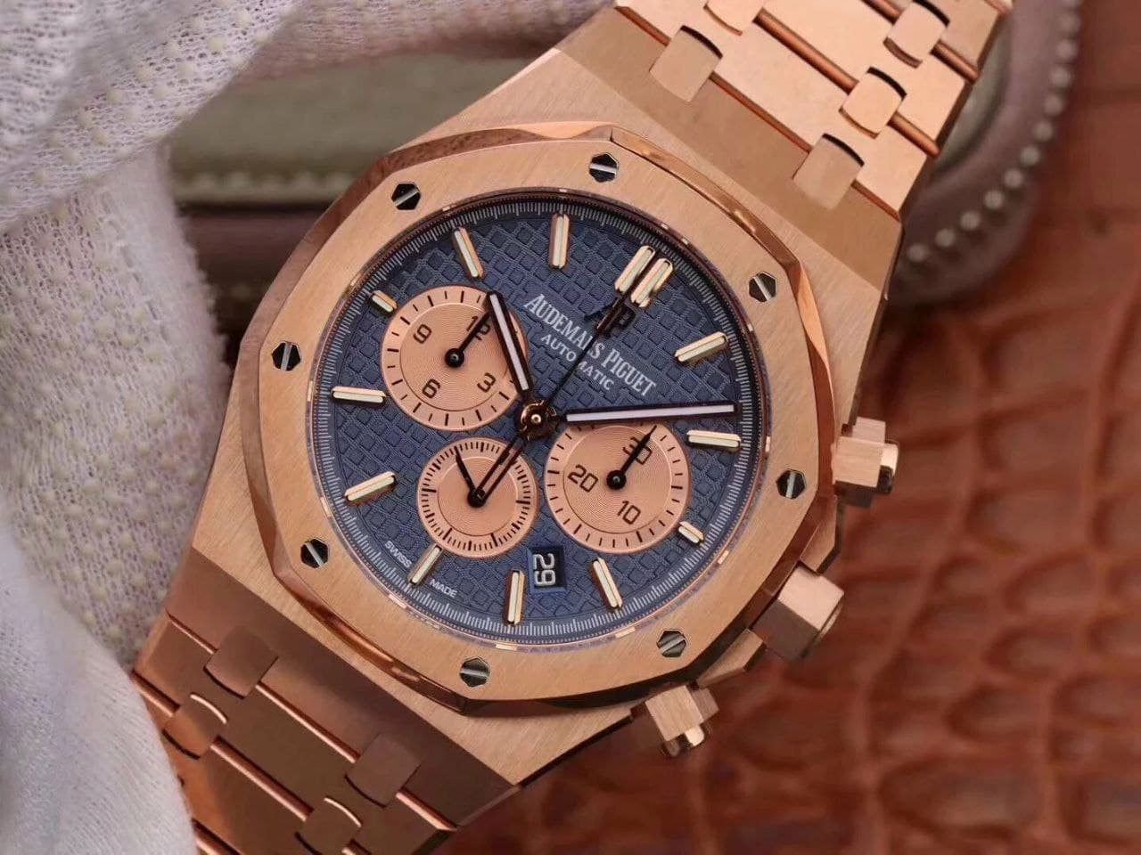 AP0569A - Royal Oak Chronograph 1:1 Best Edition 26331ST RG/RG Blue AP0569A - Royal Oak Chronograph 1:1 Best Edition 26331ST RG/RG Blue