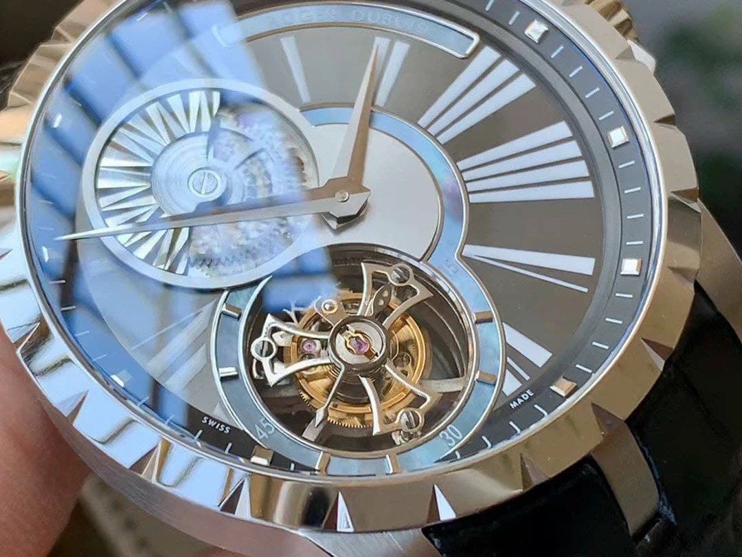 Roger Dubuis Hommage Flying Tourb RDDBHO0568 SS/LE Wht/Gre A Tourbillon Roger Dubuis Hommage Flying Tourb RDDBHO0568 SS/LE Wht/Gre A Tourbillon