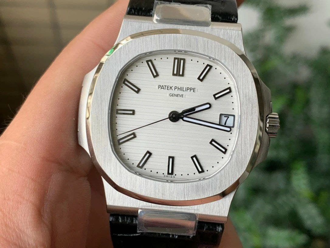 Nautilus 5711/1A PPF 1:1 Best Edition White Textured Dial on Black Leather Strap 324CS V4 Nautilus 5711/1A PPF 1:1 Best Edition White Textured Dial on Black Leather Strap 324CS V4