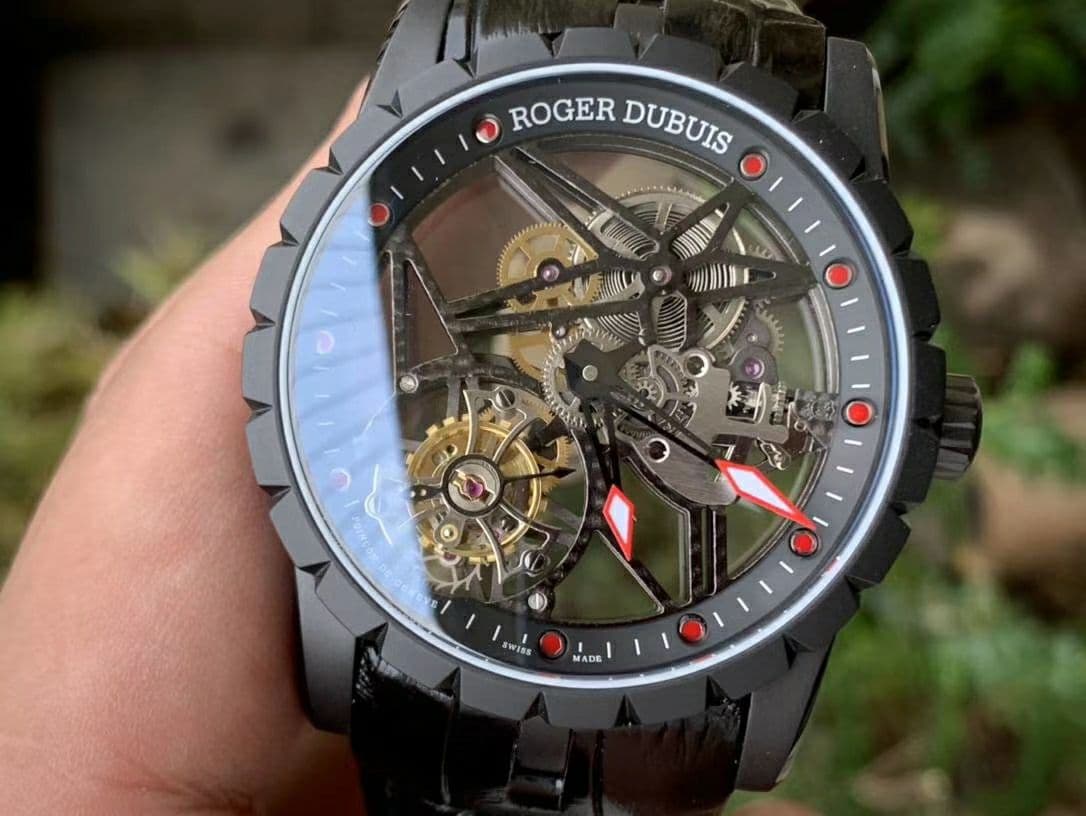 Roger Dubuis G041C - Excalibur Spider Skele Flying Tourb TI/RU Black BBR Roger Dubuis G041C - Excalibur Spider Skele Flying Tourb TI/RU Black BBR