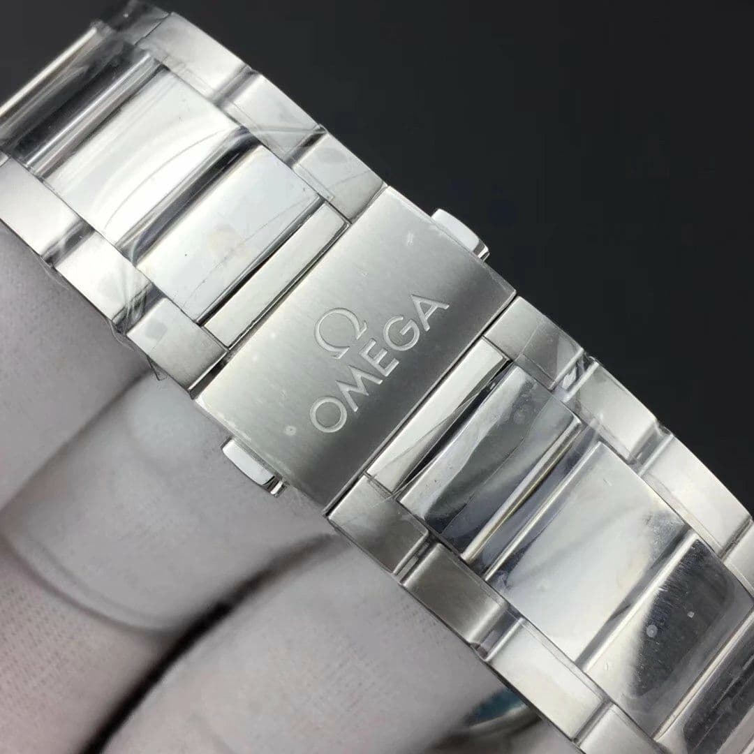 Omega Aqua Terra 150m Master SS/SS Grey VSF Asia 8900 Omega Aqua Terra 150m Master SS/SS Grey VSF Asia 8900
