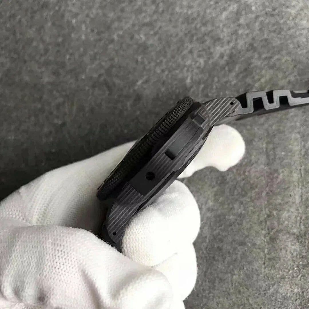 PAM616 Special Edition Forged Carbon XF Best Edition on Black Rubber Strap P.9000 PAM616 Special Edition Forged Carbon XF Best Edition on Black Rubber Strap P.9000