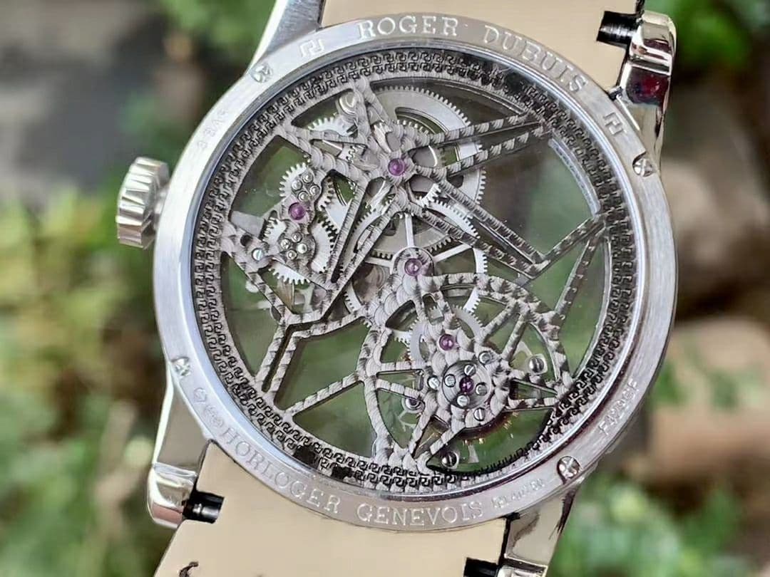 Roger Dubuis G041C - Excalibur Spider Skele Flying Tourb TI/RU Black BBR Roger Dubuis G041C - Excalibur Spider Skele Flying Tourb TI/RU Black BBR
