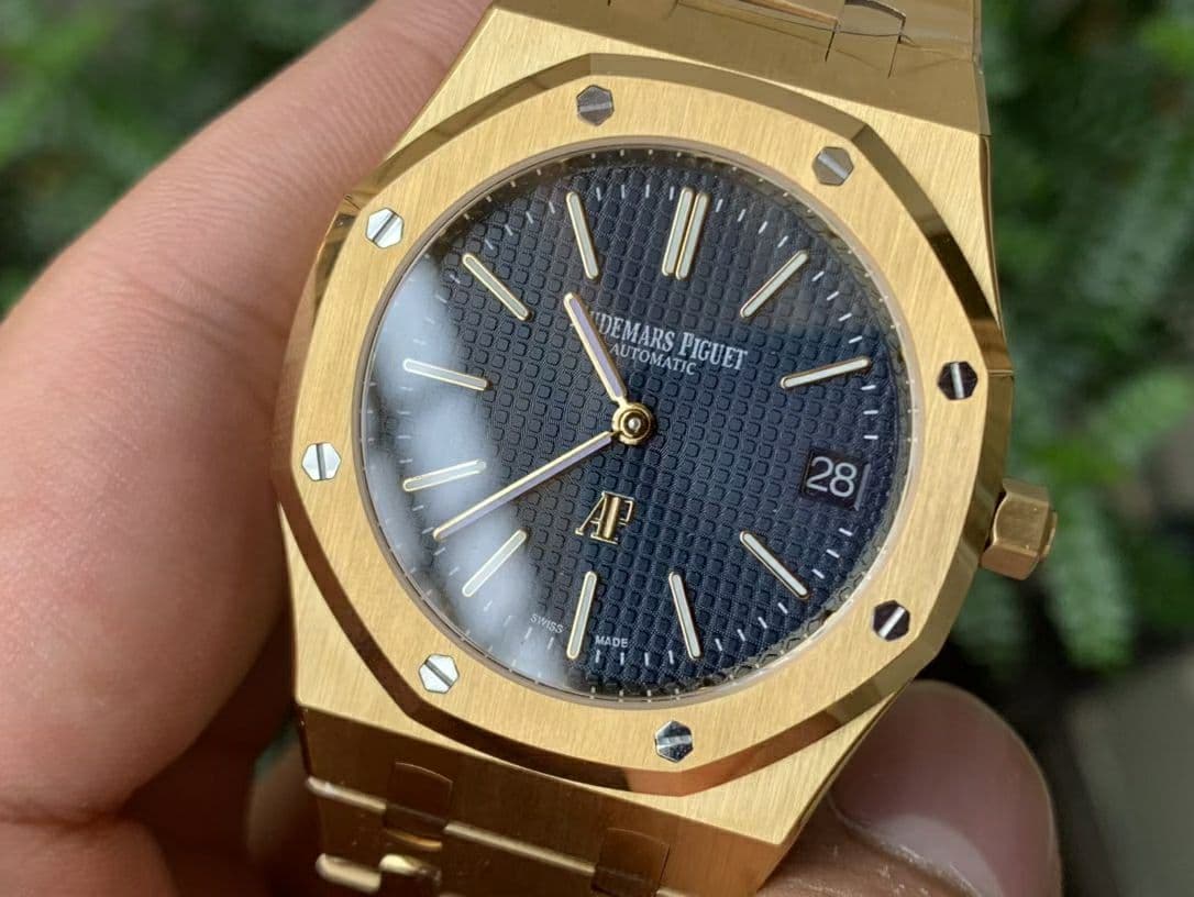 AP0635 - Royal Oak Jumbo 15202 YG/YG Blue KZF A2121 AP0635 - Royal Oak Jumbo 15202 YG/YG Blue KZF A2121
