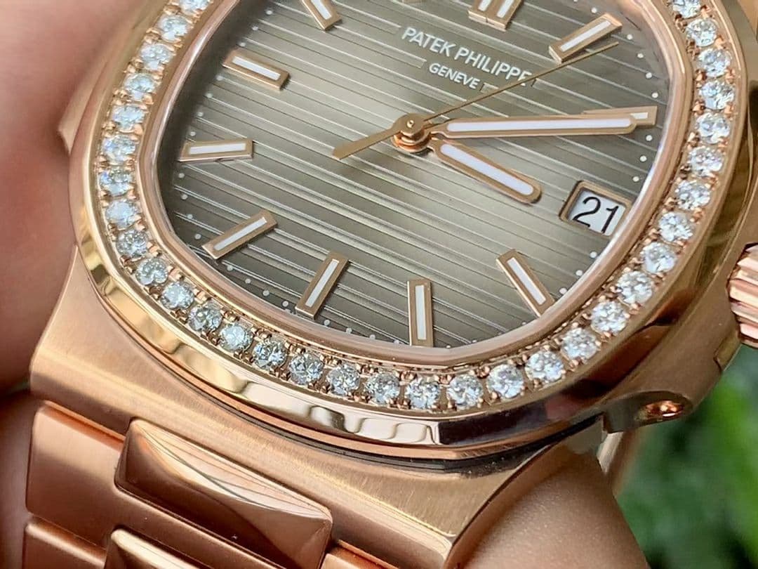 Nautilus Jumbo 5711R RG PF 1:1 Best Edition Brown Textured Dial Diamonds Bezel on RG Bracelet A324 Clone Nautilus Jumbo 5711R RG PF 1:1 Best Edition Brown Textured Dial Diamonds Bezel on RG Bracelet A324 Clone