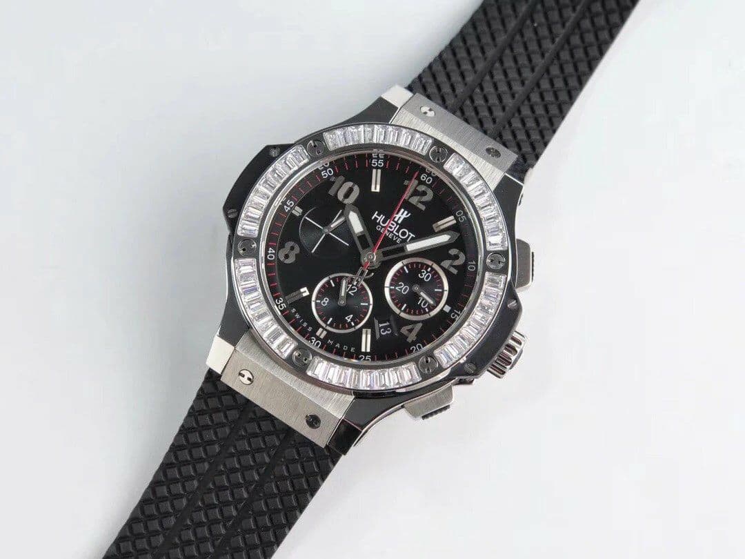 Big Bang 44mm SS Black Dial Diamond Bezel on Black Rubber Strap HUB4104 Big Bang 44mm SS Black Dial Diamond Bezel on Black Rubber Strap HUB4104