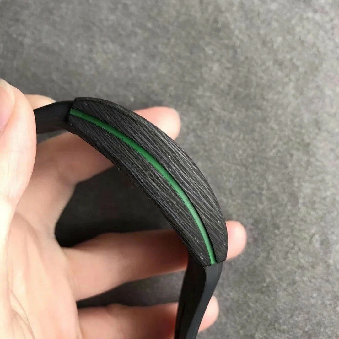 Vanguard Automatic Carbon Black/Green Carbon Dial on Black Nylon/Rubber Strap NH35A Vanguard Automatic Carbon Black/Green Carbon Dial on Black Nylon/Rubber Strap NH35A