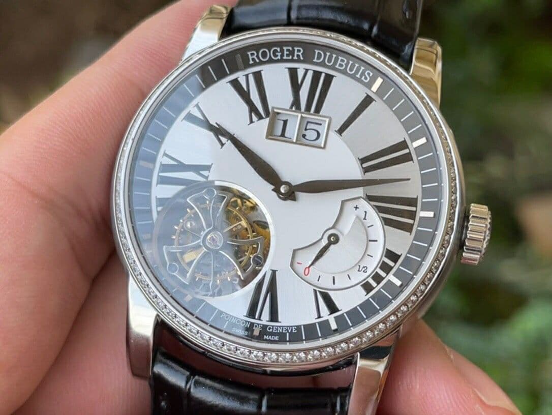 Roger Dubuis Hommage Flying Tourb RDDBHO0568 SS/LE Wht/Wht A Tour Roger Dubuis Hommage Flying Tourb RDDBHO0568 SS/LE Wht/Wht A Tour