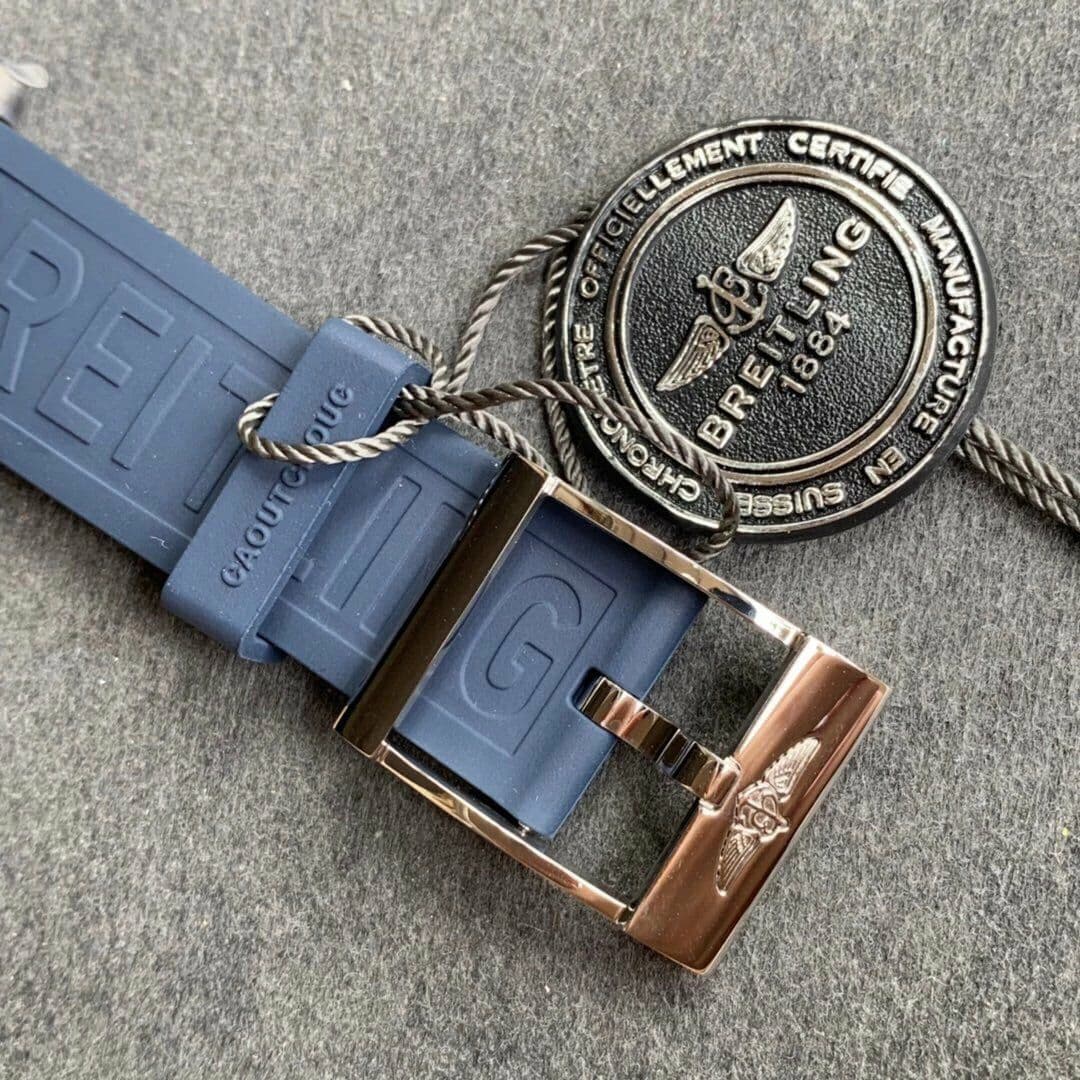 Avenger GMT SS GF 1:1 Best Edition Blue Dial on Blue rubber Strap A2836 V2 Avenger GMT SS GF 1:1 Best Edition Blue Dial on Blue rubber Strap A2836 V2