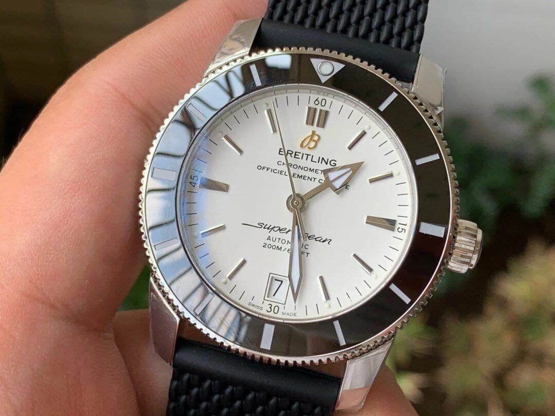SuperOcean Heritage ii 42mm SS GF 1:1 Best Edition White Dial Black Bezel on Black Rubber Strap V2 SuperOcean Heritage ii 42mm SS GF 1:1 Best Edition White Dial Black Bezel on Black Rubber Strap V2
