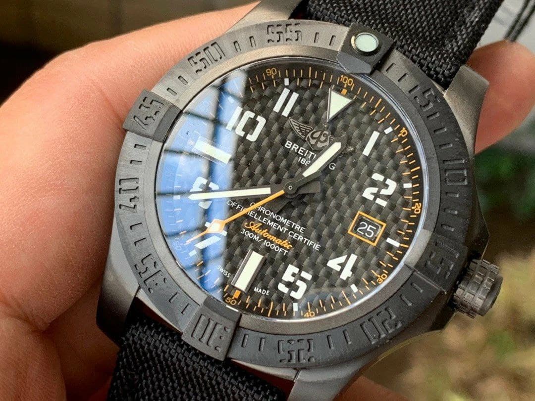 Avenger GMT 45mm DLC 1:1 Best Edition Titanium Case Black Dial on Black Rubber StrapV4 Avenger GMT 45mm DLC 1:1 Best Edition Titanium Case Black Dial on Black Rubber StrapV4