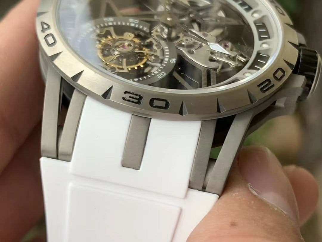 Roger Dubuis G041C - Excalibur Spider Skele Flying Tourb TI/RU White BBR