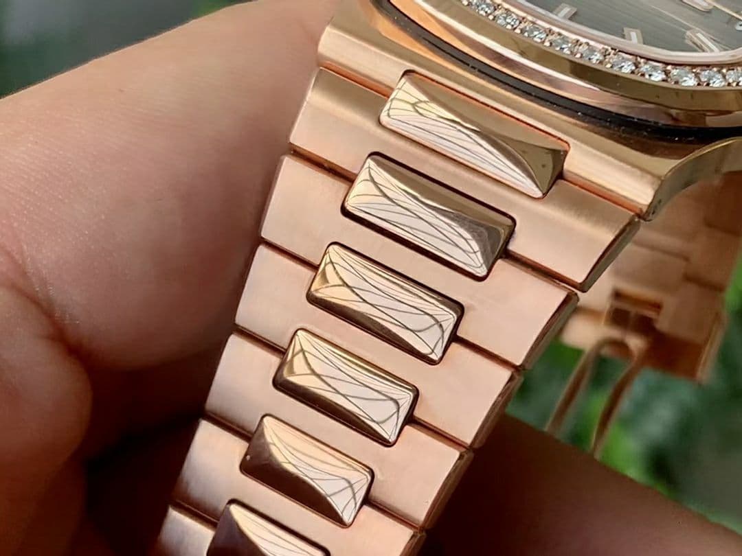 Nautilus Jumbo 5711R RG PF 1:1 Best Edition Brown Textured Dial Diamonds Bezel on RG Bracelet A324 Clone