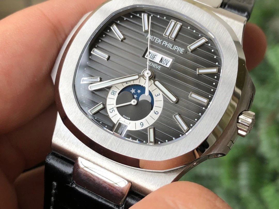 NAUTILUS 5726 COMPLICATED SS 1:1 BEST EDITION BLACK TEXTURED DIAL ON BLACK RUBBER STRAP A324 NAUTILUS 5726 COMPLICATED SS 1:1 BEST EDITION BLACK TEXTURED DIAL ON BLACK RUBBER STRAP A324
