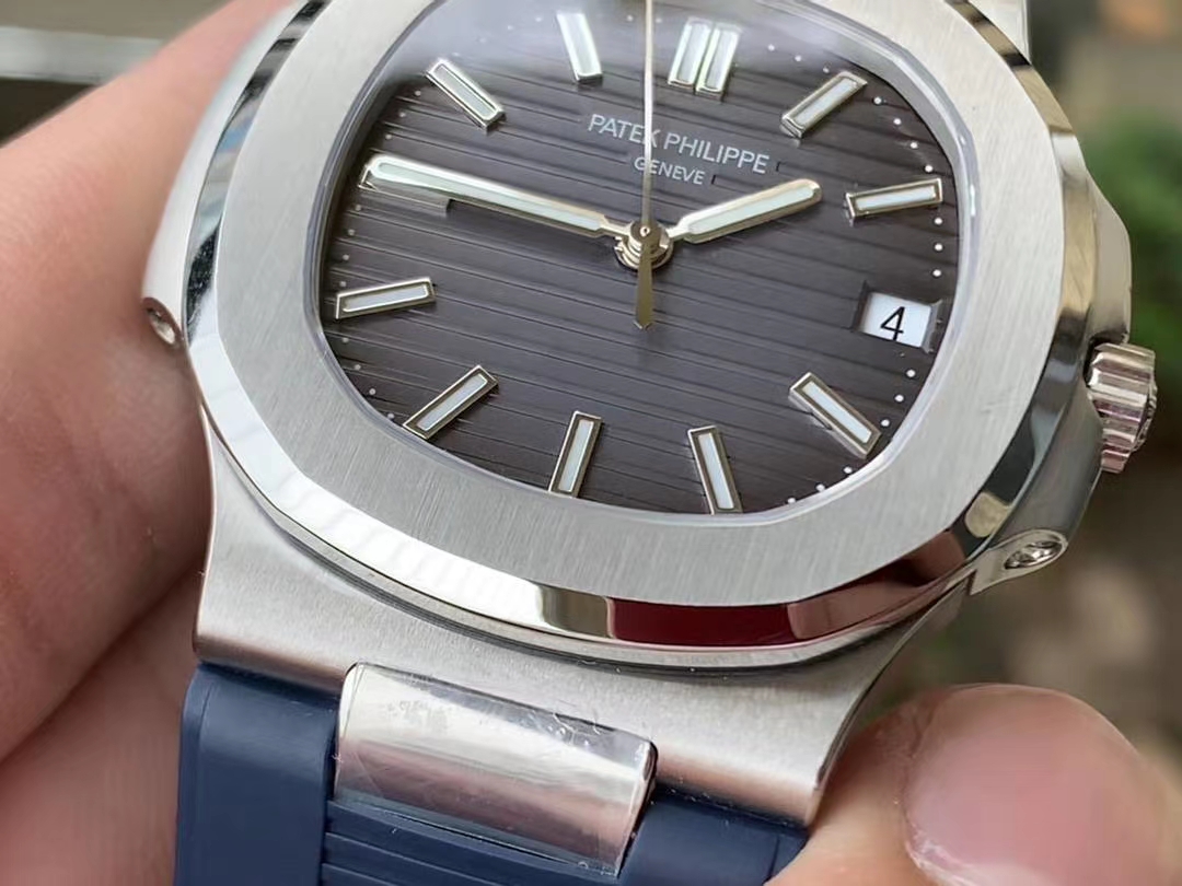NAUTILUS 5711 RG GRF 1:1 BEST EDITION WHITE TEXTURED DIAL ON BLACK LEATHER STRAP 324CS NAUTILUS 5711 RG GRF 1:1 BEST EDITION WHITE TEXTURED DIAL ON BLACK LEATHER STRAP 324CS