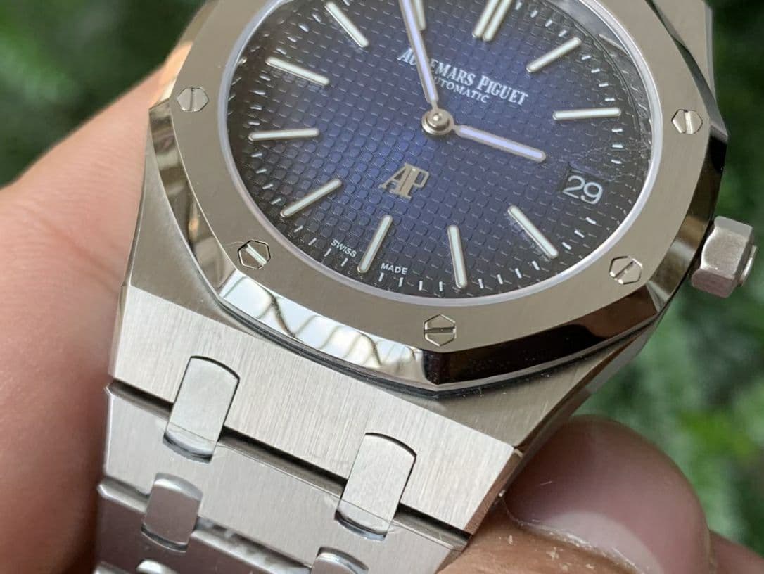 AP0634B - Royal Oak Jumbo 15202IP SS/SS Smoked Blue KZF A2121 AP0634B - Royal Oak Jumbo 15202IP SS/SS Smoked Blue KZF A2121