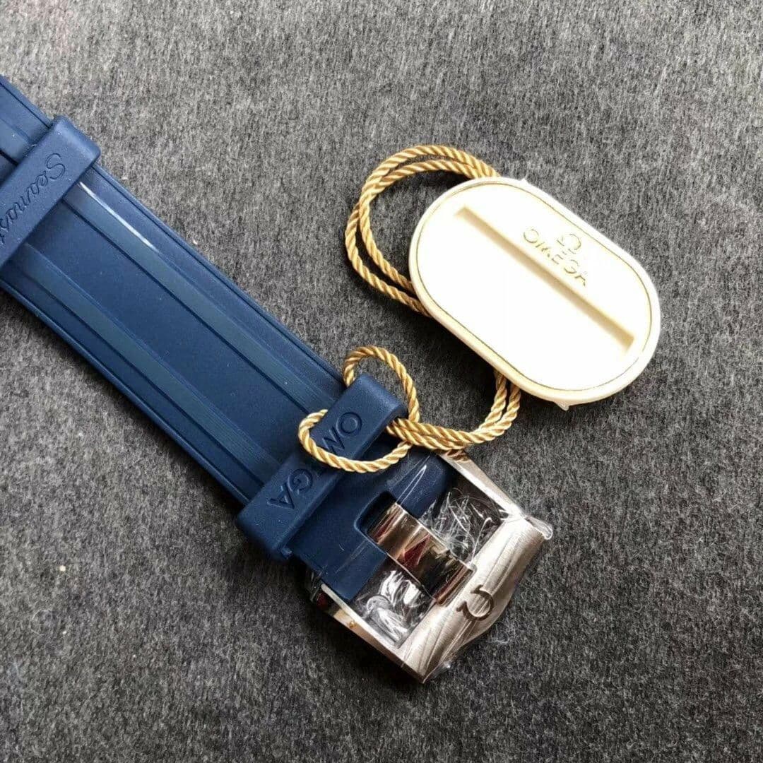 Seamaster Diver 300M SS/YW VSF 1:1 Best Edition YG Bezel Grey Dial on Blue Rubber Strap A8800 Seamaster Diver 300M SS/YW VSF 1:1 Best Edition YG Bezel Grey Dial on Blue Rubber Strap A8800