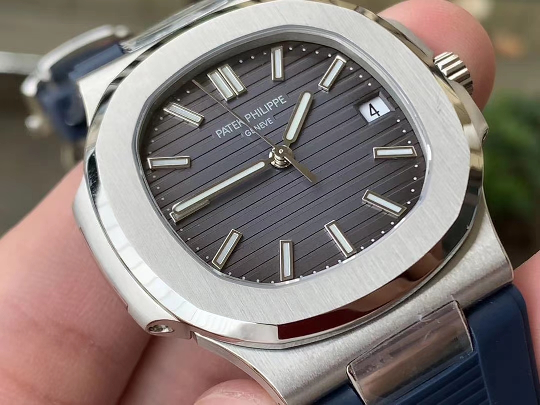 NAUTILUS 5711 RG GRF 1:1 BEST EDITION WHITE TEXTURED DIAL ON BLACK LEATHER STRAP 324CS