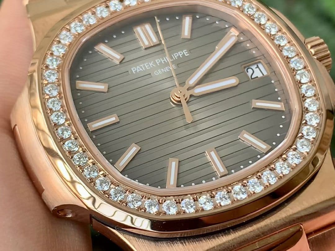 Nautilus Jumbo 5711R RG PF 1:1 Best Edition Brown Textured Dial Diamonds Bezel on RG Bracelet A324 Clone