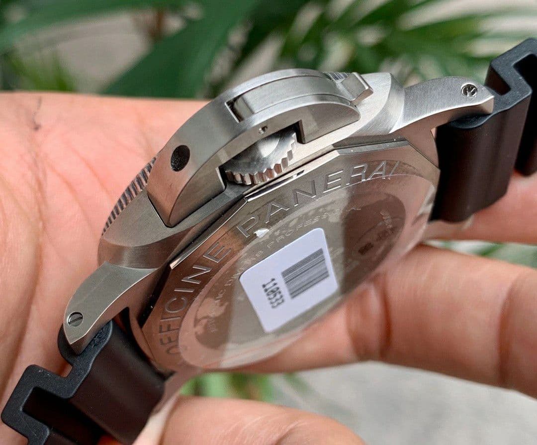 PAM692 T Titanium VSF 1:1 Best Edition on Black Rubber Strap P.9010 Super Clone