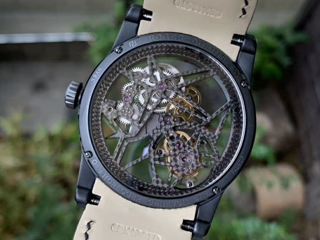 Roger Dubuis G041C - Excalibur Spider Skele Flying Tourb TI/RU Black BBR Roger Dubuis G041C - Excalibur Spider Skele Flying Tourb TI/RU Black BBR