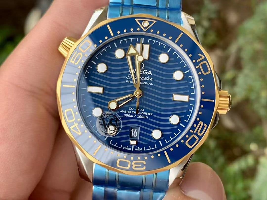 Seamaster Diver 300M SS/YG VSF 1:1 Best Edition YG Bezel Blue Dial on SS/YG Bracelet A8800 Seamaster Diver 300M SS/YG VSF 1:1 Best Edition YG Bezel Blue Dial on SS/YG Bracelet A8800