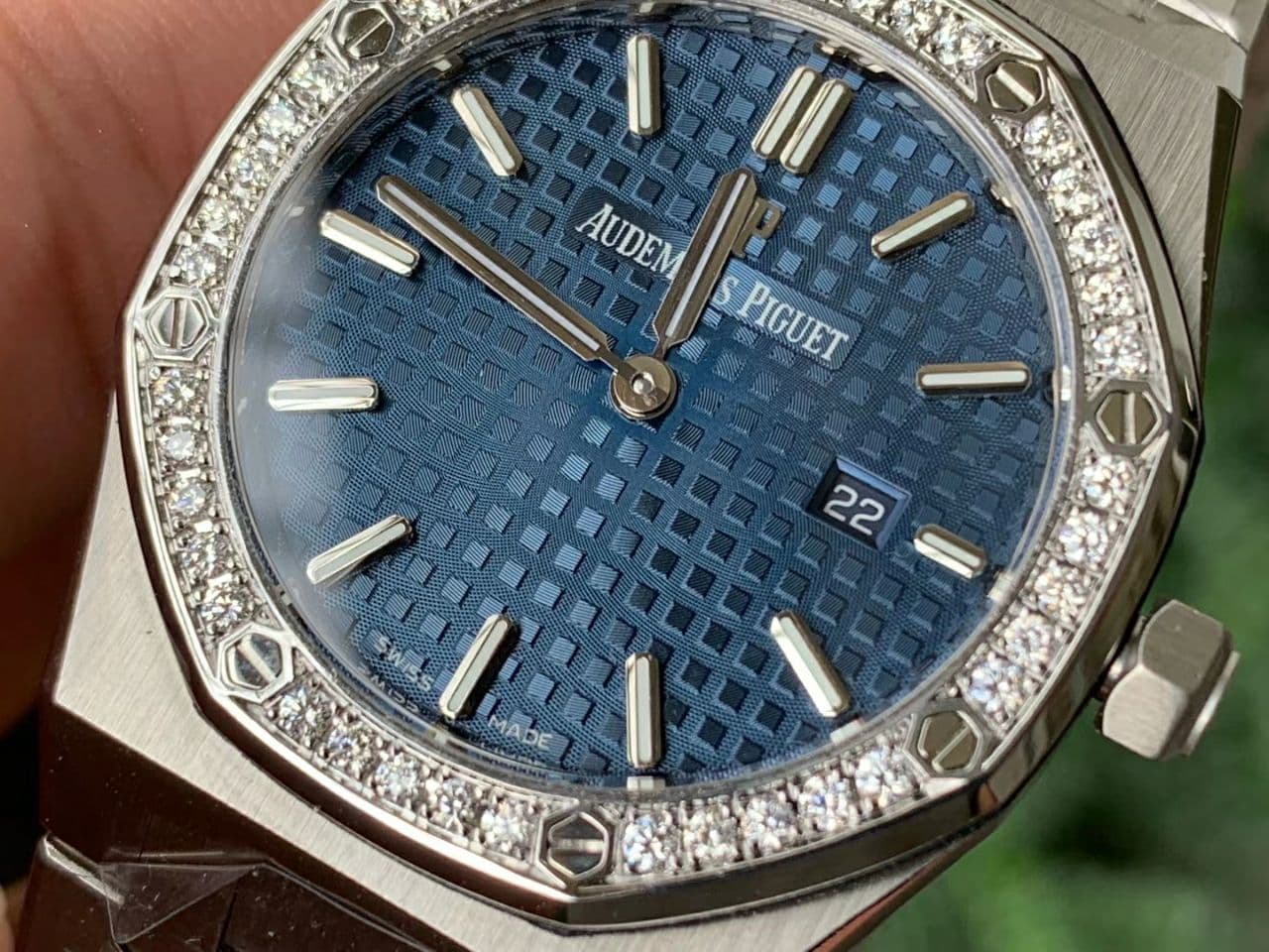 Lady Royal Oak 33mm YG JF 1:1 Best Edition Blue Dial Diamonds Bezel on SS Bracelet Swiss Quartz Lady Royal Oak 33mm YG JF 1:1 Best Edition Blue Dial Diamonds Bezel on SS Bracelet Swiss Quartz