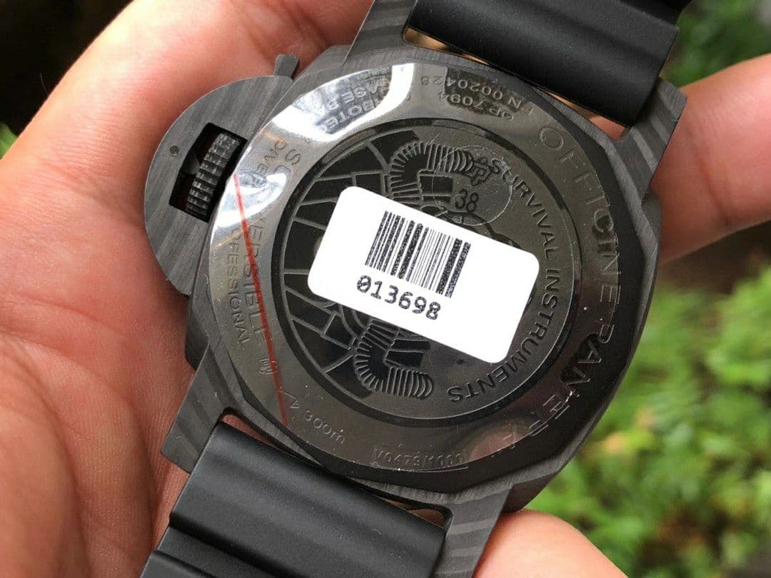 PAM979 Carbotech VSF Best Edition Carbon Dial on Rubber Strap P.9010 Clone PAM979 Carbotech VSF Best Edition Carbon Dial on Rubber Strap P.9010 Clone