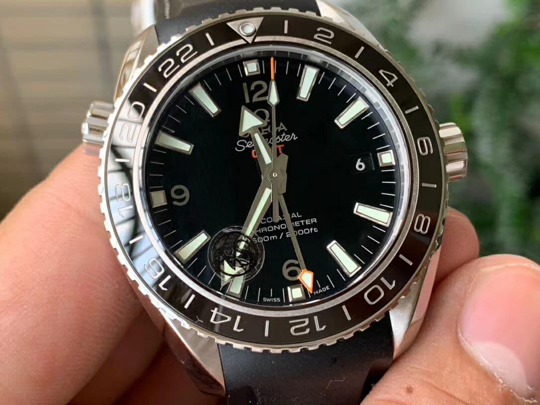 Planet Ocean 600M Co-Axial GMT 43.5mm VSF 1:1 Best Edition Black Dial Black Ceramic Bezel on Black Rubber Strap A8605 Super Clone