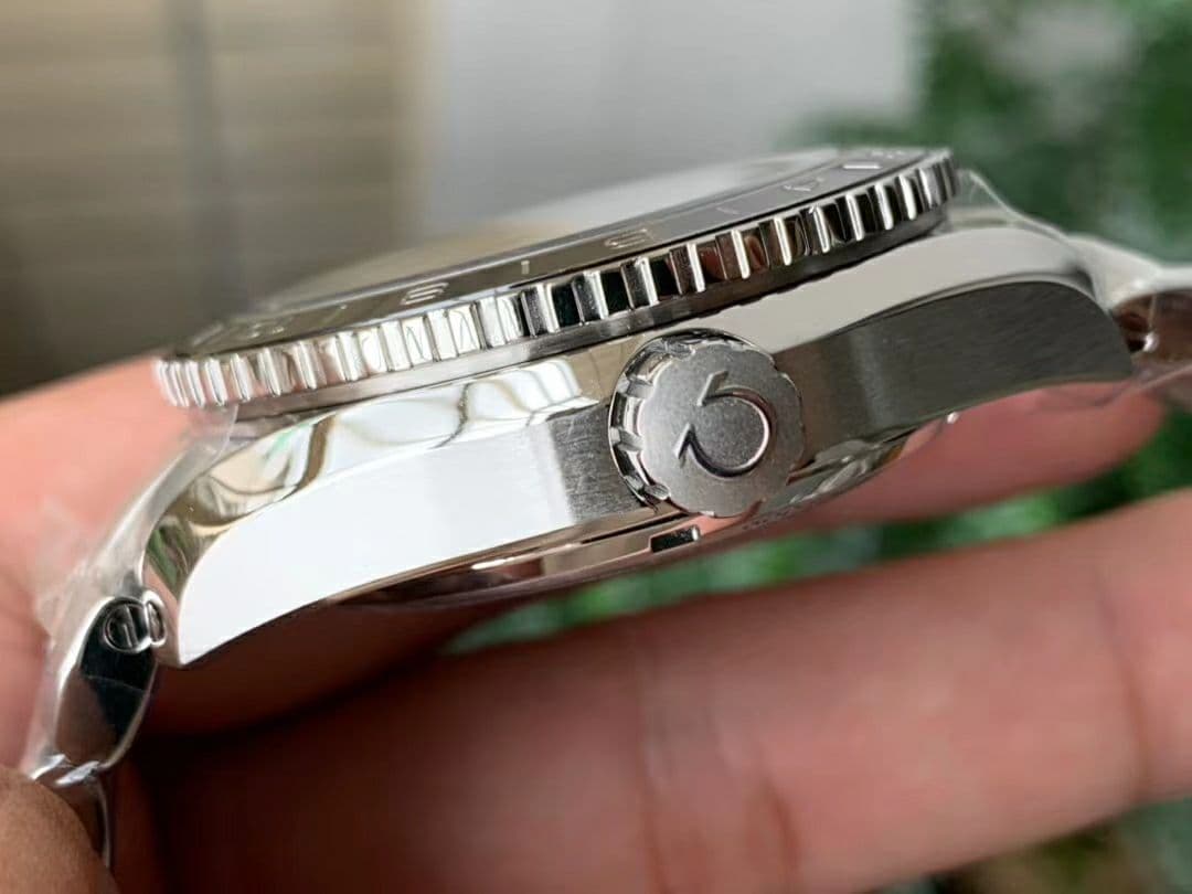 Planet Ocean 600M GMT 43.5mm VSF 1:1 Best Edition Black Dial SS Markers on SS Bracelet A8605 Super Clone