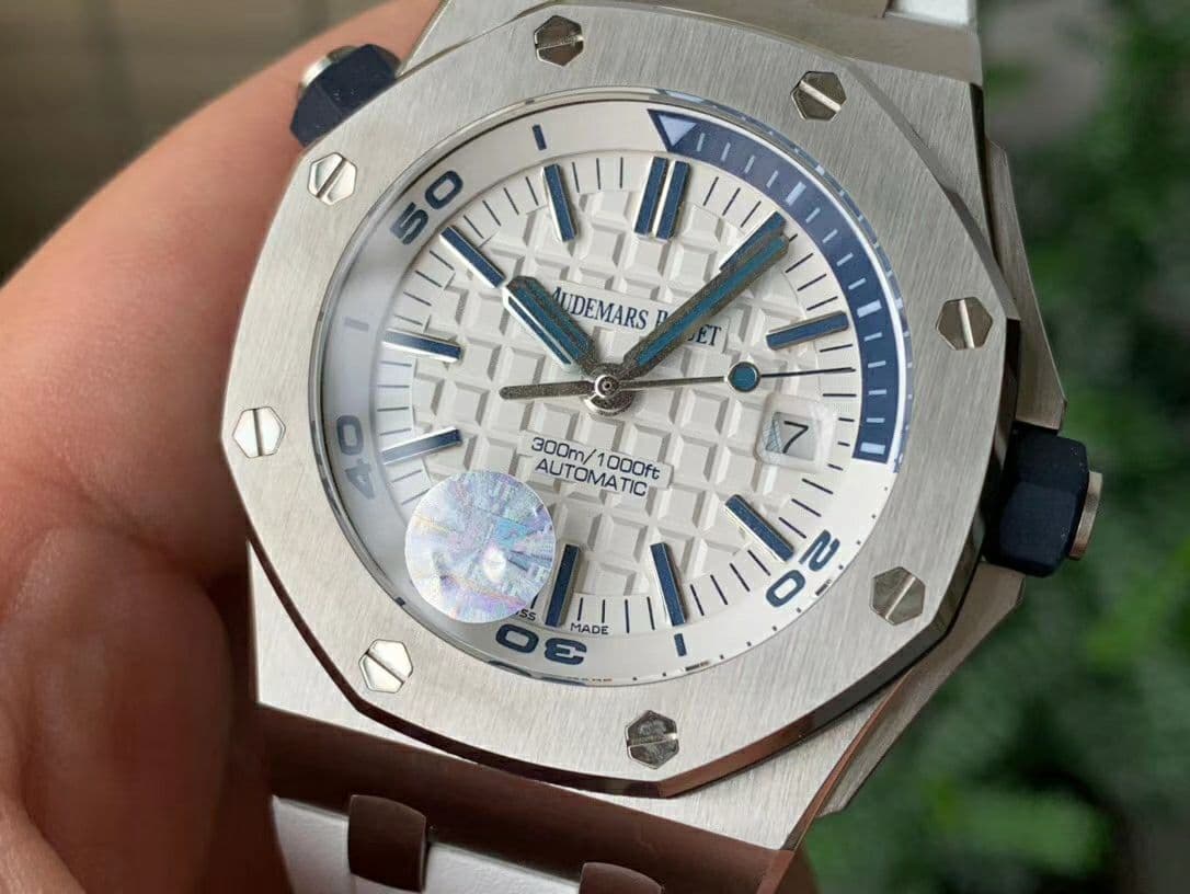 Royal Oak Offshore Diver Solid White Ceramic JF 1:1 Best Edition on White Rubber Strap A3120 V2