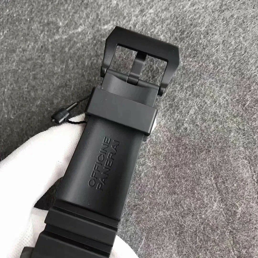 PAM616 Special Edition Forged Carbon XF Best Edition on Black Rubber Strap P.9000