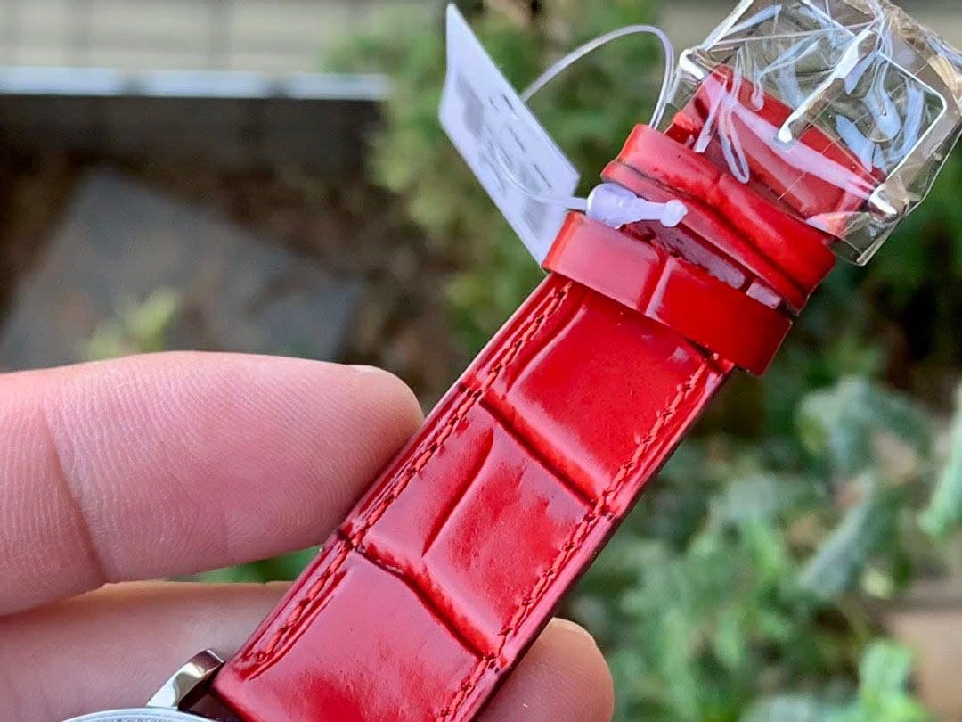 Portofino 37mm SS V7F 1:1 Best Edition White Dial Diamonds Bezel on Red Leather Strap